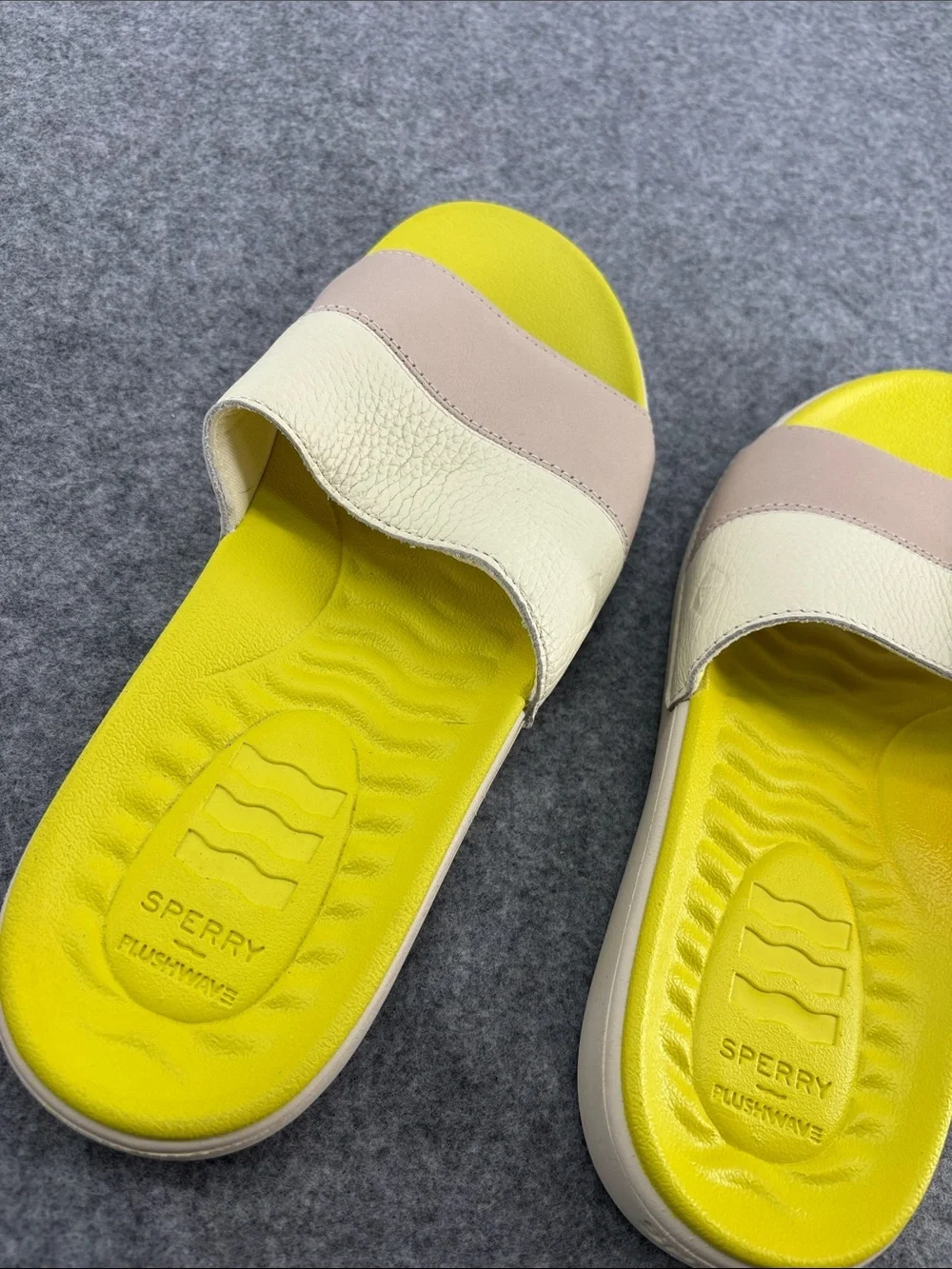 Sperry, Plushwave Dock Slide top sider leather Sandals size 7